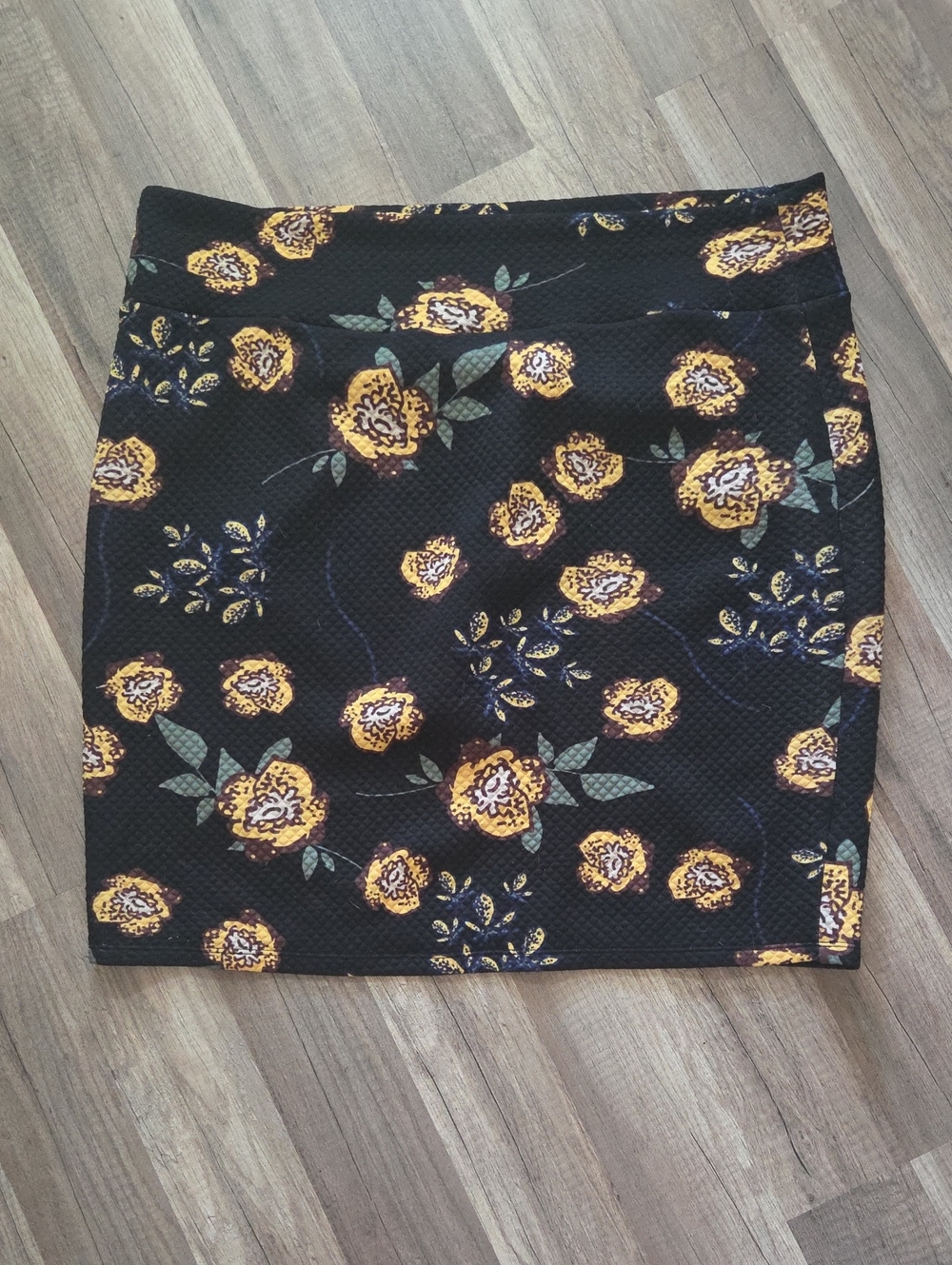 LuLaRoe Black Pencil Skirt with Yellow Floral Print
